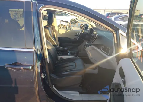 2022 Chrysler Pacifica Touring L из США, поврежденный, VIN 2C4RC1BG9NR158638